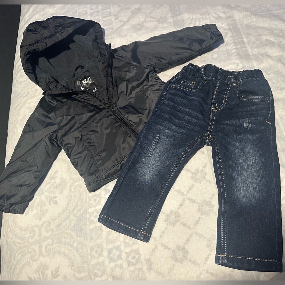 Nike Black Kids Puffer Jacket and cat & jack Jeans 18M